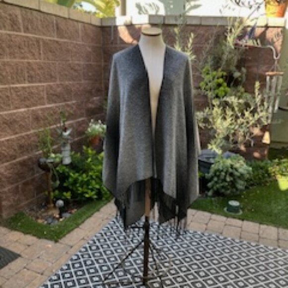 multi grey pashmina poncho one size fits all, fringe - Picture 1 of 2